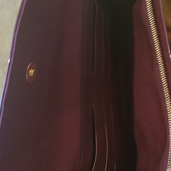 Louis Vuitton Eva Monogram Purple Patent Leather Clutch (Authentic) - Picture 6 of 7